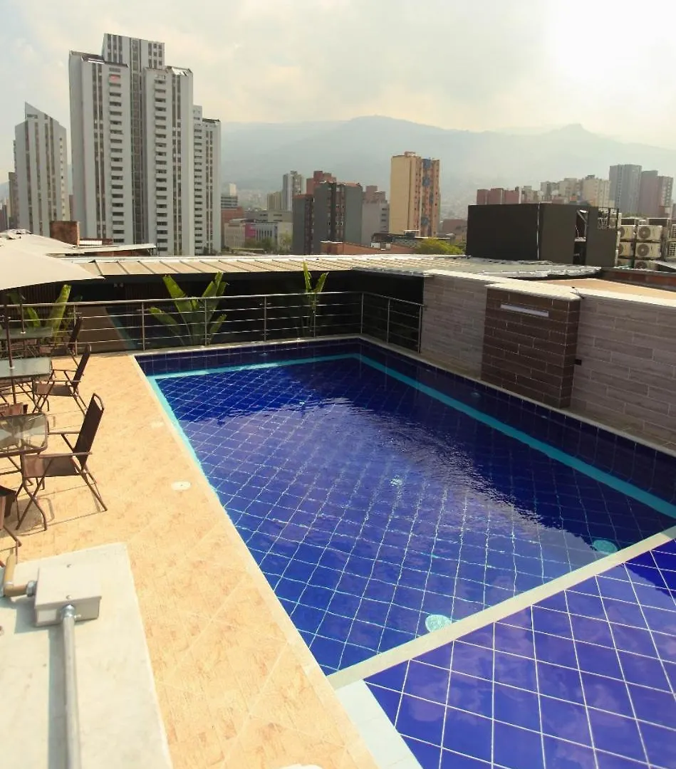 Hotel California Center Medellin 3*,