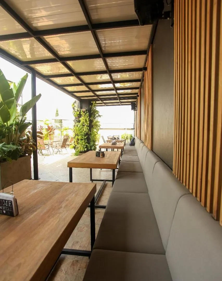 Hotel California Center Medellin 3*,  Colombia