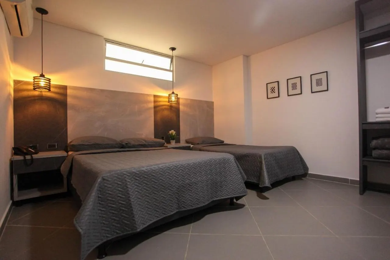 Hotel California Center Medellin 3*,
