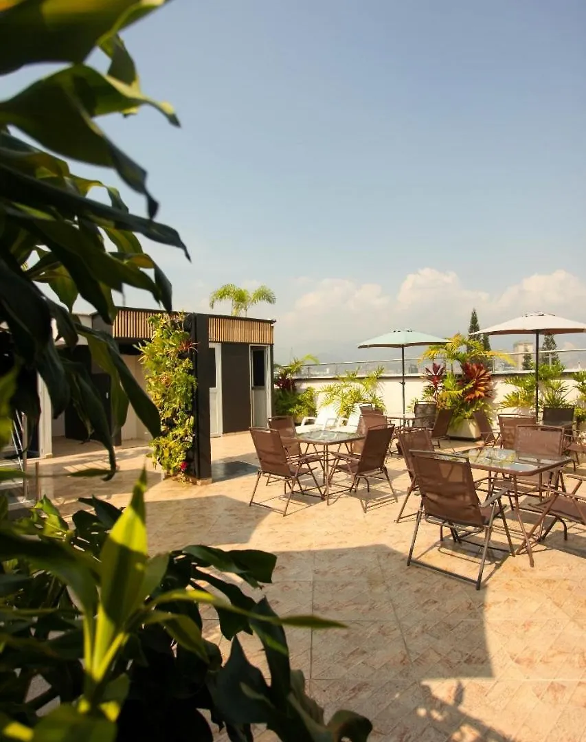 Hotel California Center Medellin 3*,
