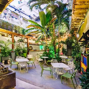 Be Lounge Hostal Cartagena