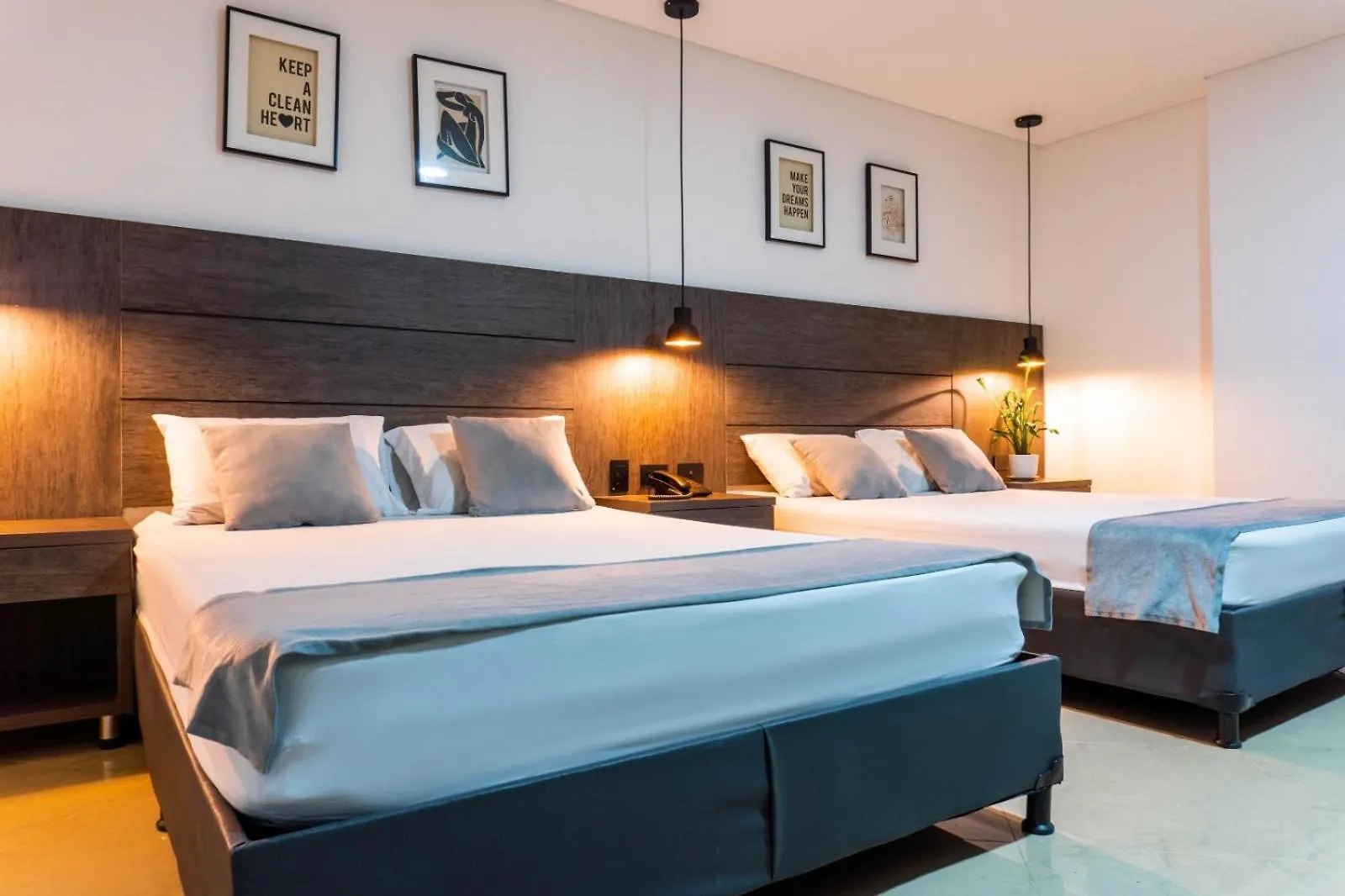 Hotel California Center Medellin 3*,  Colombia