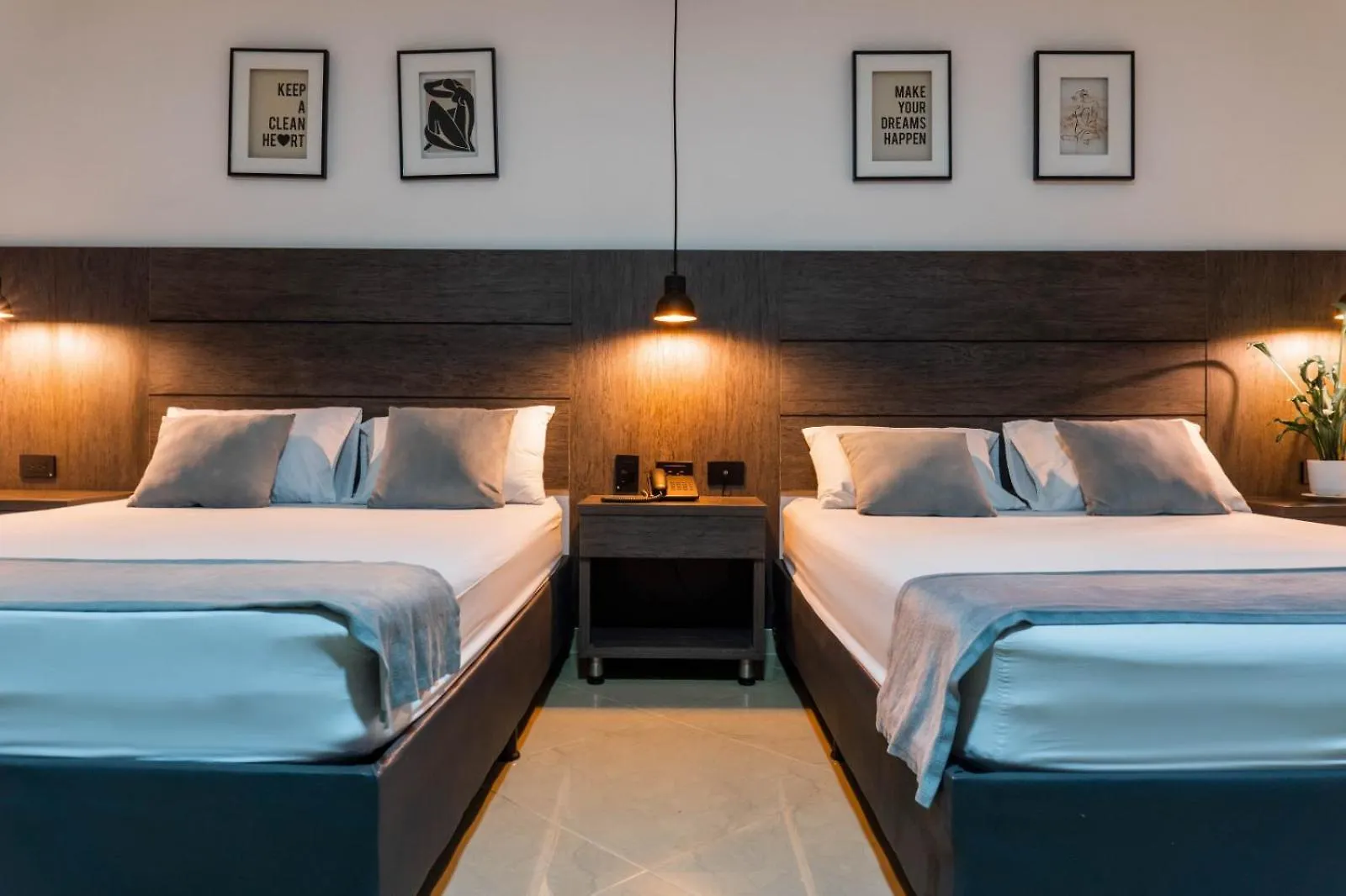 Hotel California Center Medellín Colombia