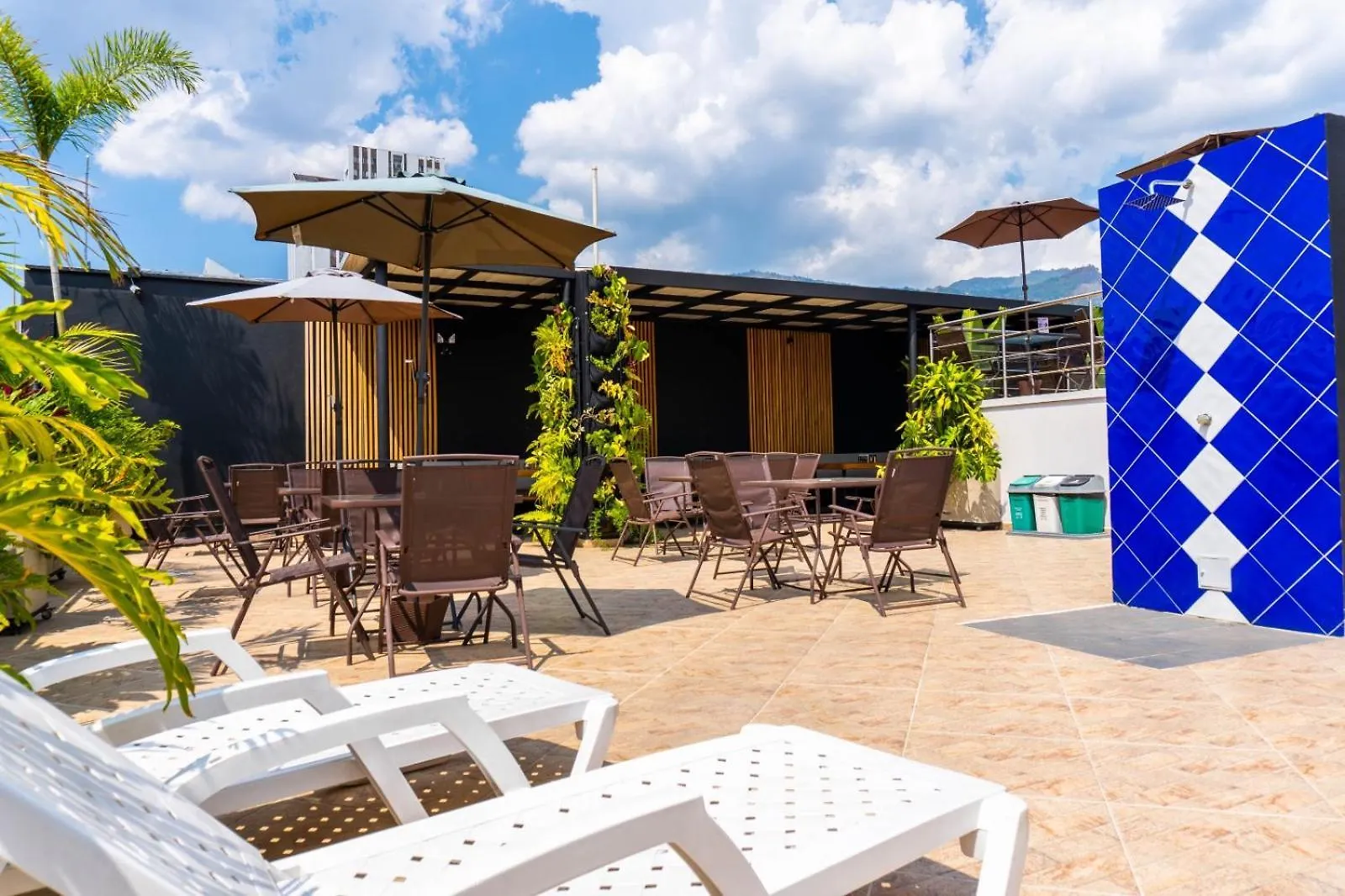 Hotel California Center Medellín