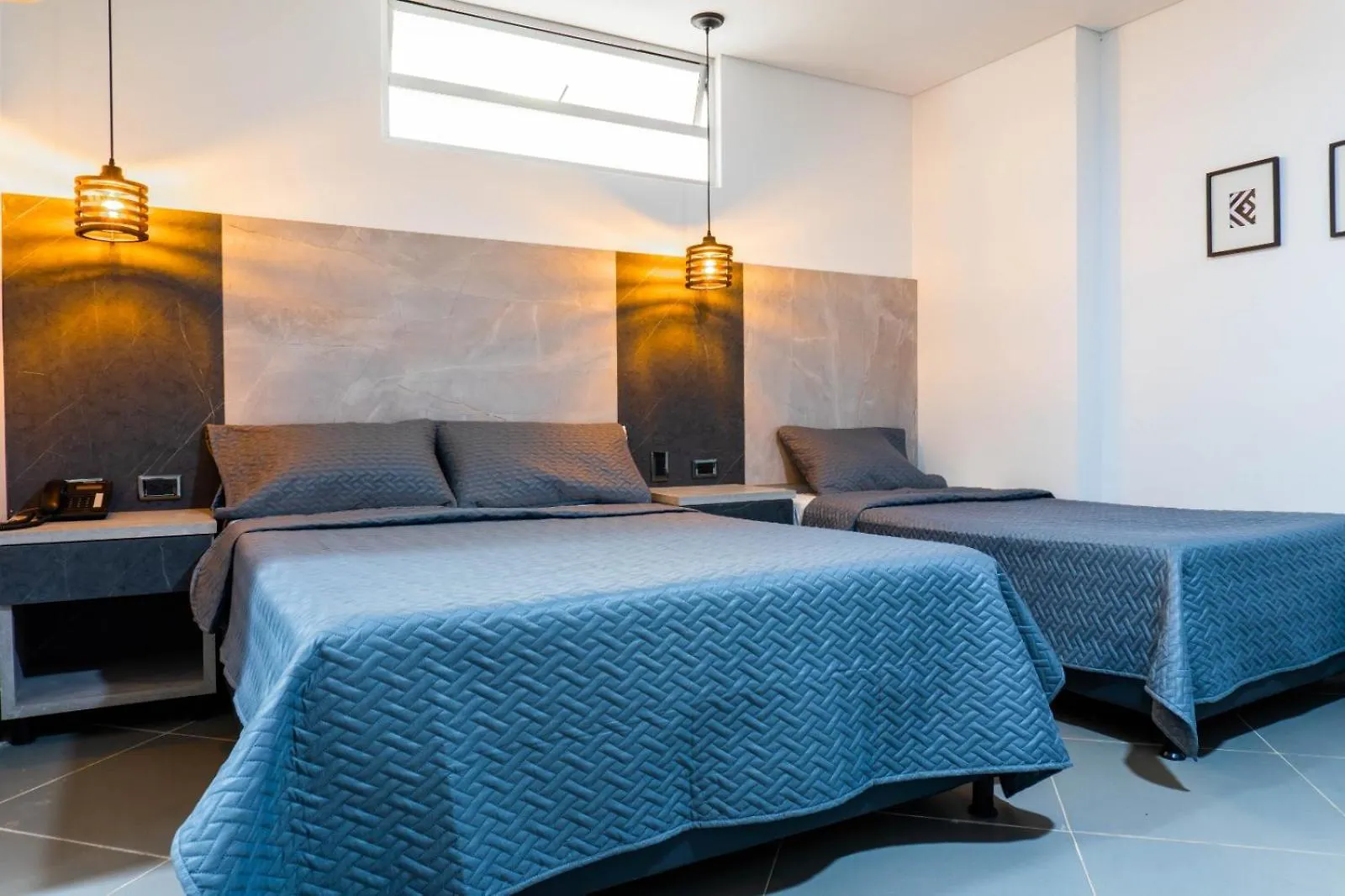 ***  Hotel California Center Медельин Колумбия