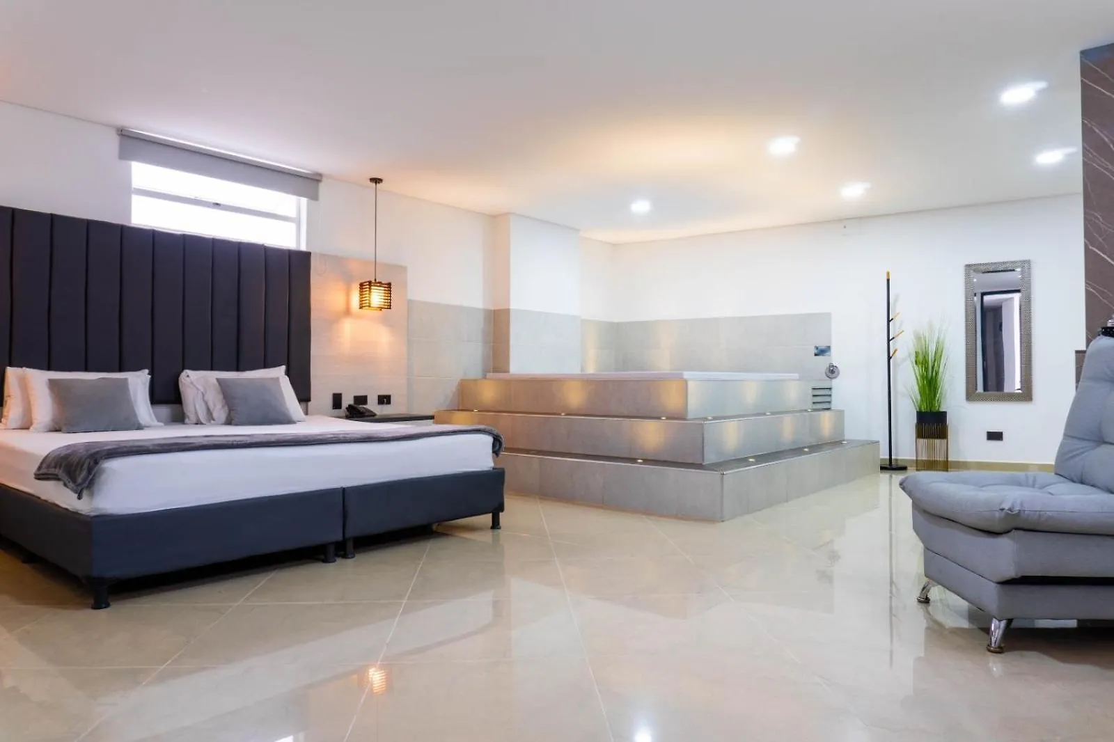 Hotel California Center Medellín