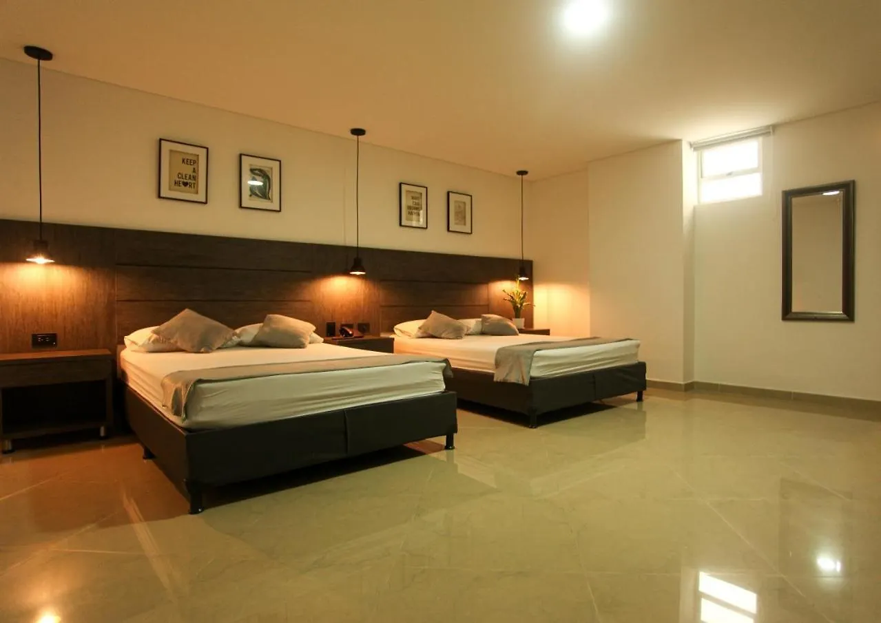 ***  Hotel California Center Медельин Колумбия